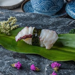 (30) ซูชิหมึกยักษ์