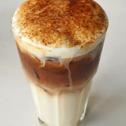 Iced creme brûlée latte