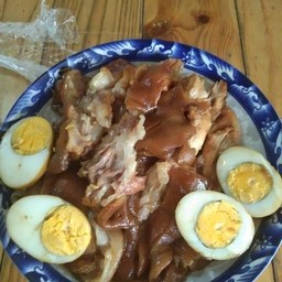 ขาหมูพิเศษ