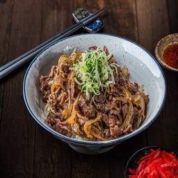 (80) ข้าวหน้าเนื้อ Size S