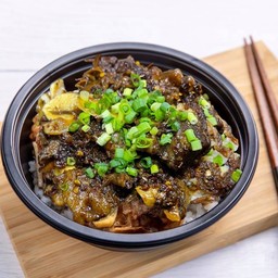 คุ้มสึ ข้าวหน้าเนื้อ สถานีรถไฟเชียงใหม่