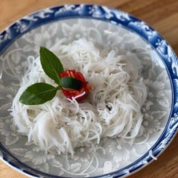 หนมจีนเปล่า จาน