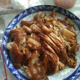 ขาหมูเนื้อหนัง