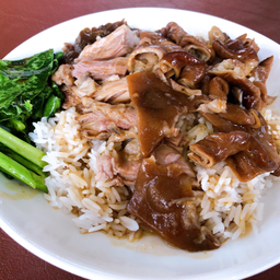 ข้าวเนื้อหนังใส้