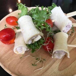 แซนวิชทูน่าโรล