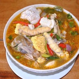 TB ตัมยำหัวปลา และอาหารป่า สาขา 8