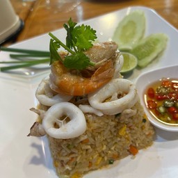 ข้าวผัดทะเล เล็ก