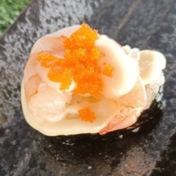 ชูซิกุ้งสลัด
