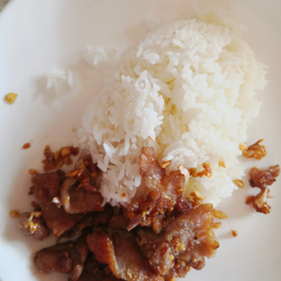 ข้าวหมููทอดกระเทียม