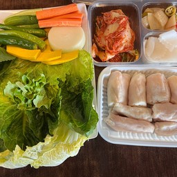 ใส้วัวย่าง200(g)พร้อมเซตผัก