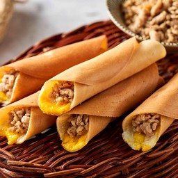 ไส้ไข่นกกระทาไก่สับไลน์แมน