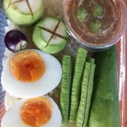 ทอดมันปลา&อาหารกล่อง ตลาดบ่อหิน