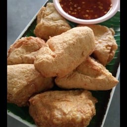 เต้าหู้ขาวยัดไส้หมู( ทอด )+น้ำจิ้ม