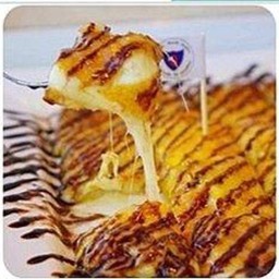 โรตีกล้วย+ไข่+ชีส+ช็อคโกแลต