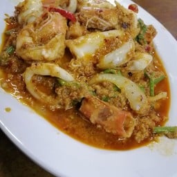 ผัดผงกะหรี่