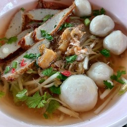 เส้นเล็กก๋วยเตี๋ยวปลาน้ำใส