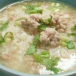 ข้าวต้มหมู+ต้มยำ