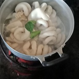 ยำใส้ตัน