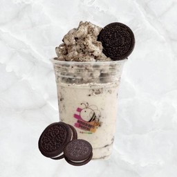 Oreo Milk Smoothie