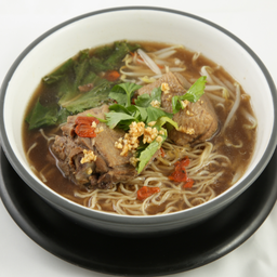 บะหมี่เป็ดตุ๋นยาจีน.