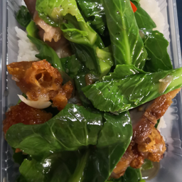 ข้าวแขนงหมูกรอบ