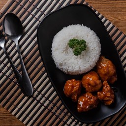 ข้าวไก่ทอดซอสเกาหลี