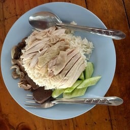 ข้าวมันไก่ตอนไก่ทอดศรีโสธร กิ่งแก้ว 25/1