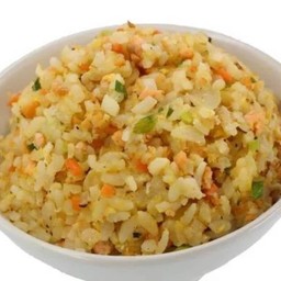 ข้าวผัดปลาแซลมอนกระปุก