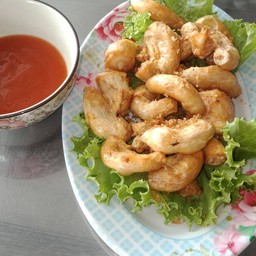 ใส้ตันทอดกระเทียม