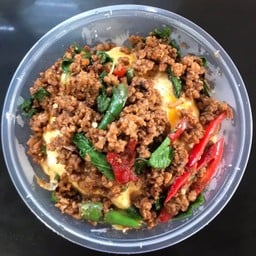 ข้าวไข่ข้น กระเพราหมูสับ