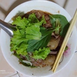 Suanmanow coffee &noodle ค่ายสุรธรรมพิทักษ์