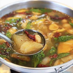 ต้มแซ่บเอ็นหมู หม้อไฟ