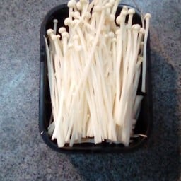 เห็ดเข็มทอง