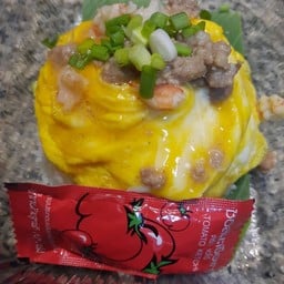 ข้าวไข่เยิ้ม