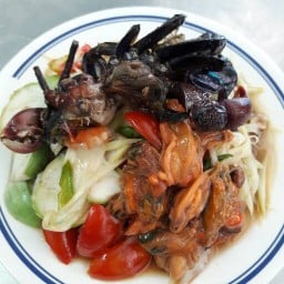 ส้มตำเจ๊พรกระทุ่มแบน กระทุ่มแบน