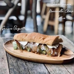 Serrano Mozzarella Baguette