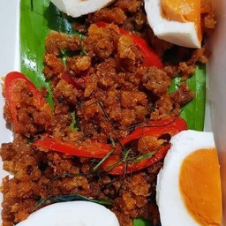 ดุกฟูพริกขิงไข่เค็ม