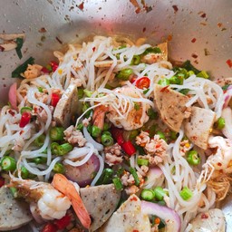 ลาบขนมจีนทะเล