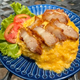 ข้าวไข่ข้น+หมูสามชั้นทอด