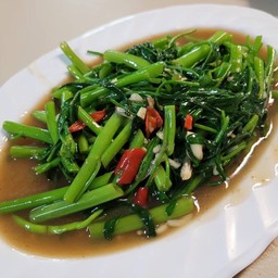 ผัดผักบุ้งน้ำมันหอย