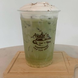 Matcha Latte (ชาเขียวมัทฉะลาเต้)