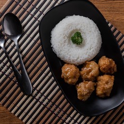 ข้าวไก่ทอดซอสฮันนี่