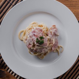 สปาเกตตี้แฮมเห็ด