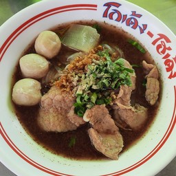 ก๋วยเตี๋ยวน้ำข้นหมู
