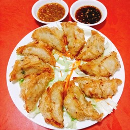 เกี๊ยวซ่าทอดกรอบ