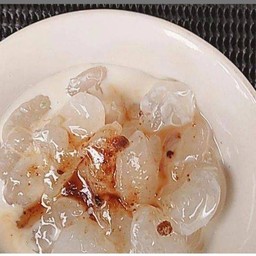 ลูกชิดนมสด