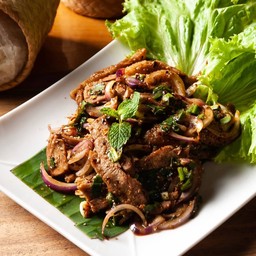 น้ำตกคอหมูย่าง