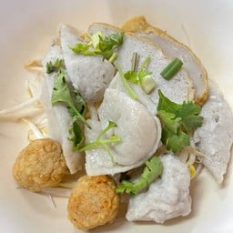 เส้นหมี่เครื่องปลา