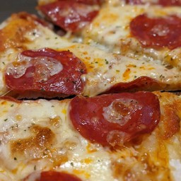 Pizza Spicy Salami