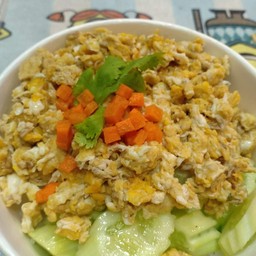 ข้าวหน้าไข่คั่ว